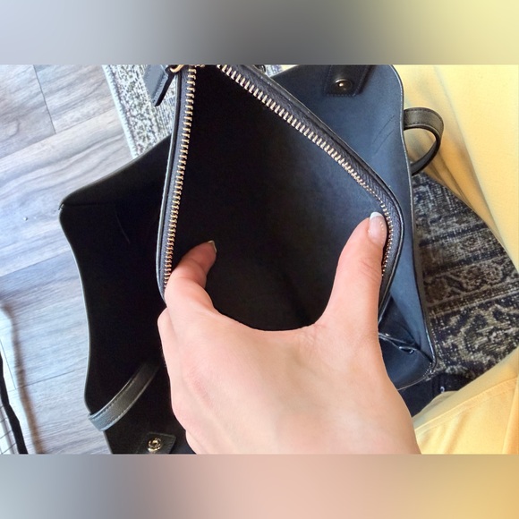 Saint Laurent East West Tote - Picture 10 of 14